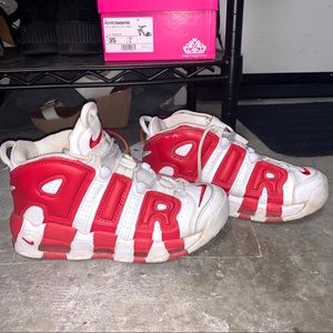 Nike air more uptempo red sneakers